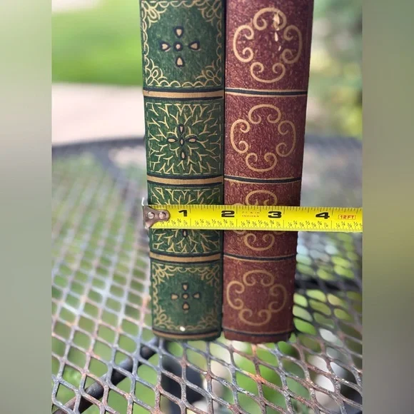 Vintage Decorative faux Book Set in Green and Burgundy - Picture 9 of 10